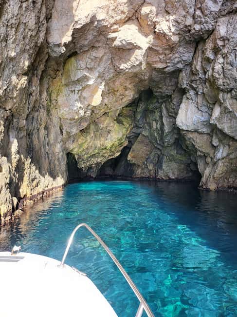 Private Elaphiti Islands Tailor-Made Boat Tour-All Inclusive - Meeting at Petar Sorkočević’s summer residence