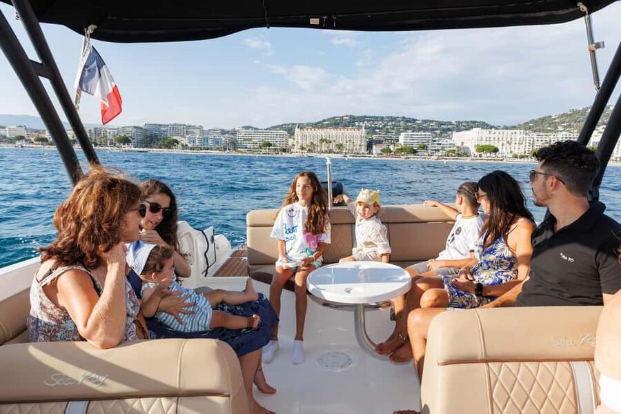 Private escape to discover Cannes & Lerins islands by boat - Reaching the Lérins Islands