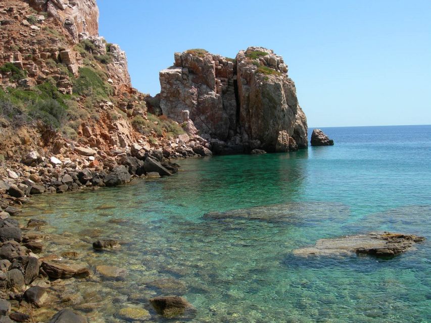 Private Speedboat Cruise to the South Coast of Sifnos Island - Who will enjoy this most