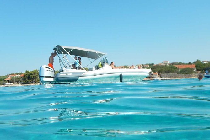 Private speedboat tour to Blue Lagoon and 3 Islands - A boat day that suits families and friends