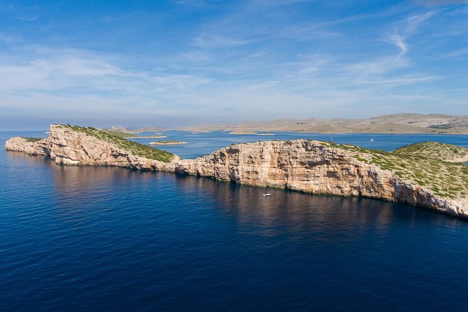 Private Speedboat tour to National Park Kornati Islands - Mana Island and its old fortress
