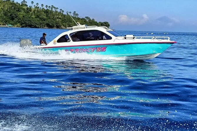 Private Speedboat transfer Between Lombok and Gili Islands - A short crossing with a private-boat feel