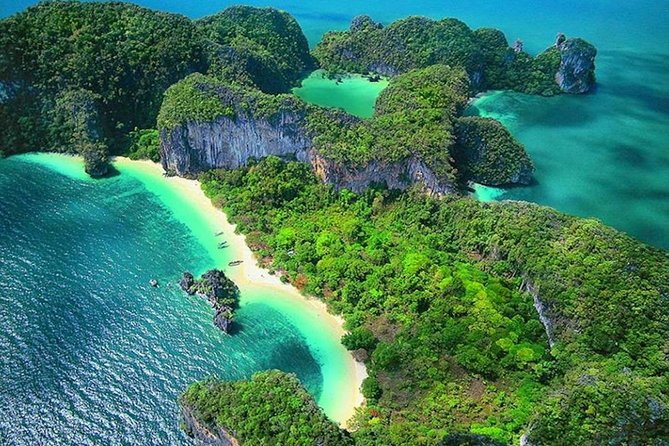 Private Tour to Hong Islands & 4 Islands with Sunset & Night Snorkel - Chicken Island is the quick photo stop