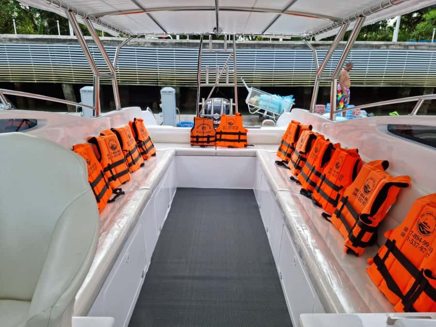 Private VIP Speed Boat Charter to Phi Phi Islands - Why a private boat changes the Phi Phi day