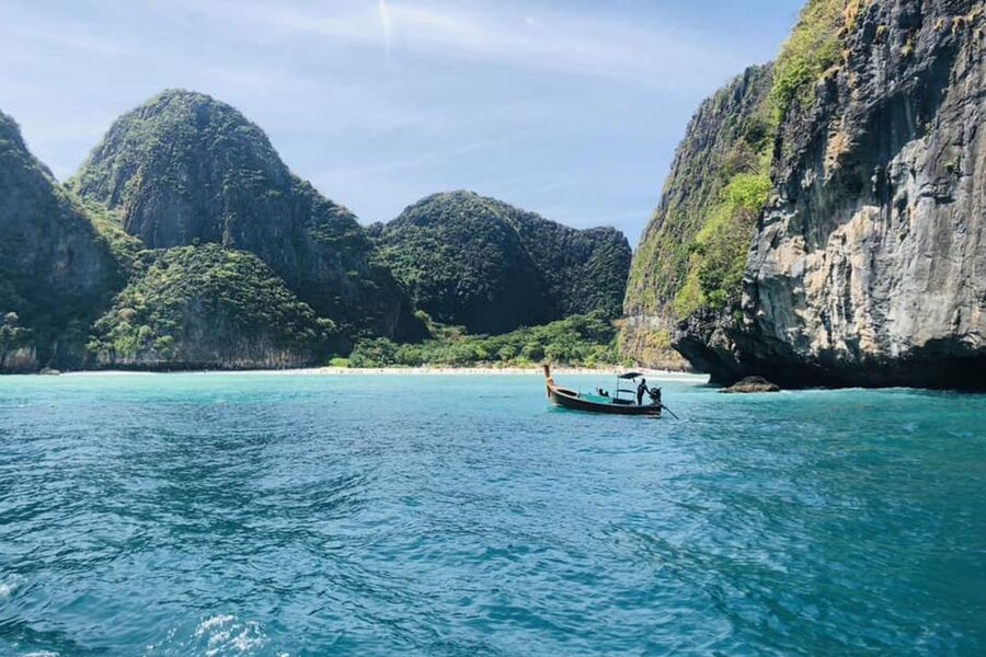 Private VIP Speed Boat Charter to Phi Phi Islands - How much value do you get for $1,012?