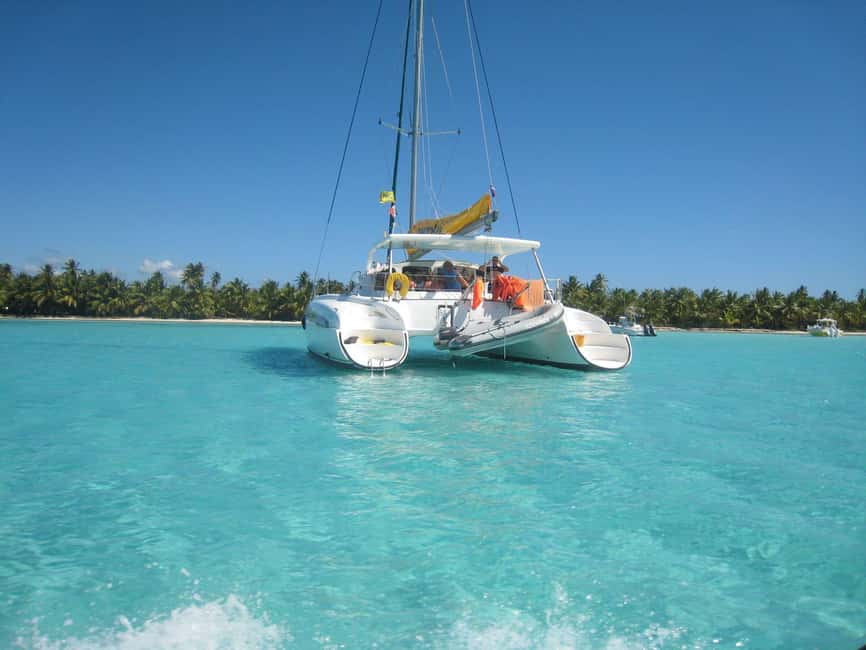 Punta Cana: Saona Island Day Tour and Catamaran Party - The natural pool stop with drinks
