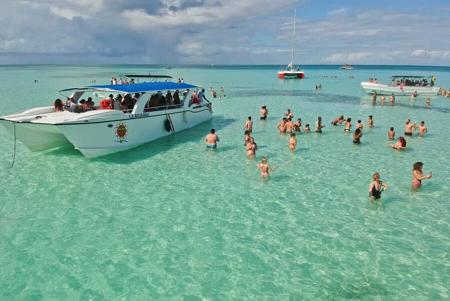 Punta Cana: Saona Island Full-Day All-Inclusive Boat Tour - Arriving at Saona Island
