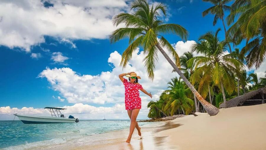 Punta Cana: Saona Island Speedboat and Catamaran Tour - Bayahibe to Saona Island by speedboat