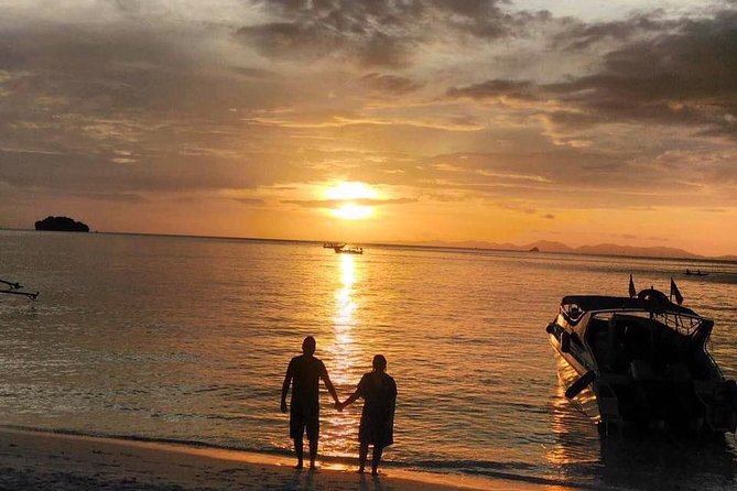 Railay and 4-Island Sunset Speedboat Cruise with Night Snorkel - Day snorkeling, then the bioluminescent night swim