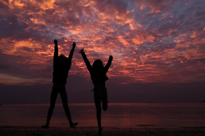 Railay and 4-Island Sunset Speedboat Cruise with Night Snorkel - Koh Poda gives you the best stretch of beach time
