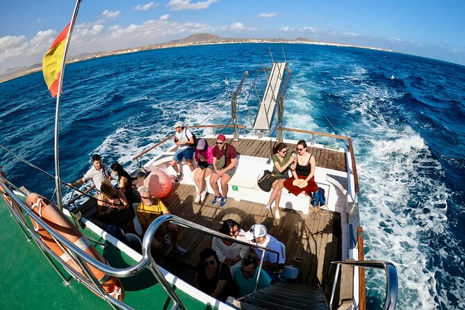 Return Ferry to Lobos Island from Corralejo, Fuerteventura - Food, water, shade, and toilets