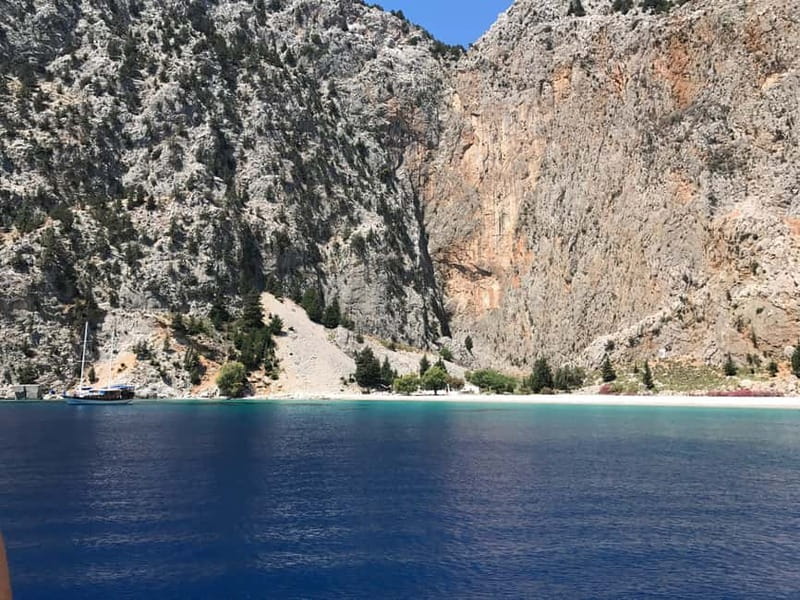 Rhodes: Boat trip to Symi island with swimming at St. George - Who should book this trip?