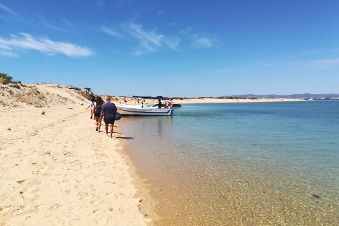 Ria Formosa - Boat trip to the 3 Islands: Armona | Culatra Island | Lighthouse - Culatra: the best stop for island life and lunch