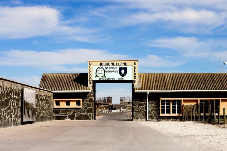 ROBBEN ISLAND MUSEUM TOUR, WITH OPTIONAL LAST MINUTE TICKETS - Is $90 a fair price?