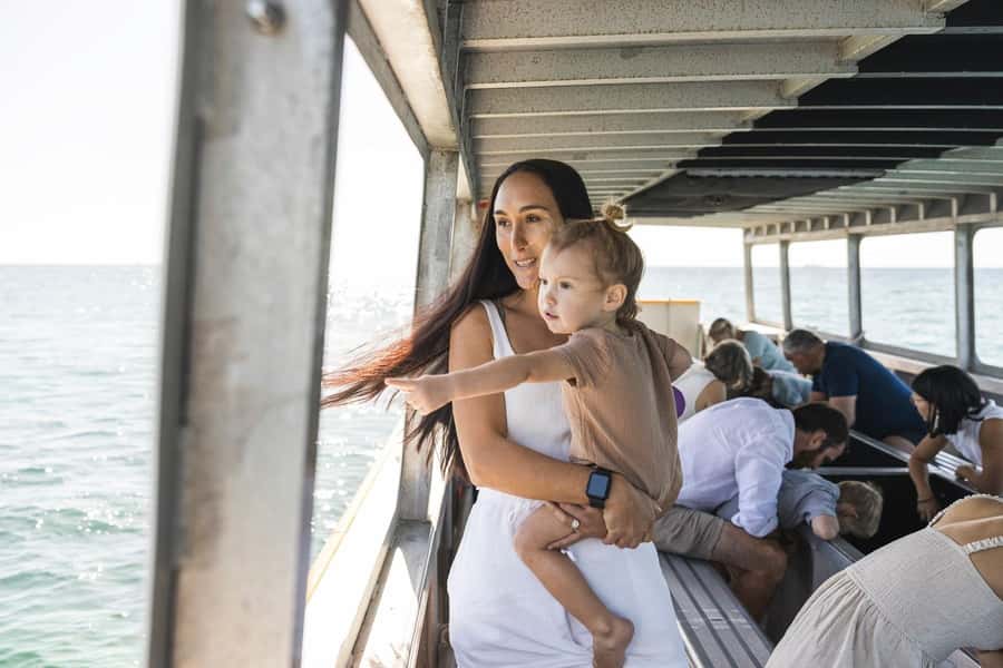 Rosslyn: Great Keppel Island Glass Bottom Boat Tour - Hiking needs a little preparation