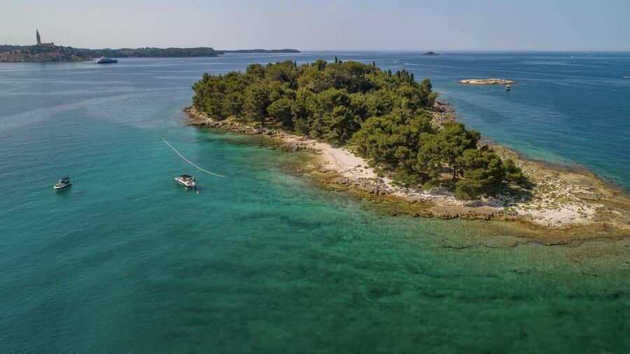 Rovinj: Luxury Island Hopping with Swimming & Snorkeling - Why two hours on the water works well