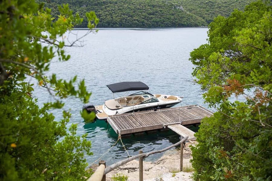 Rovinj or Vrsar: Lim Fjord & Rovinj islands Speedboat Tour - Katarina Island and the choice to jump