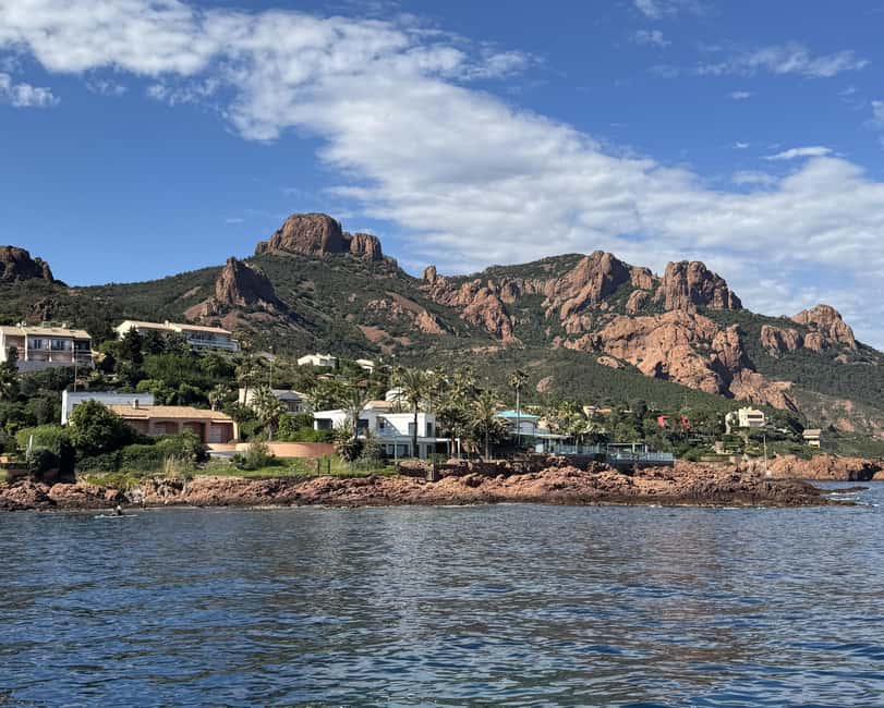 Saint-Raphaël: Golden Island Afternoon Cruise with Drinks - Following the red rocks toward the Estérel