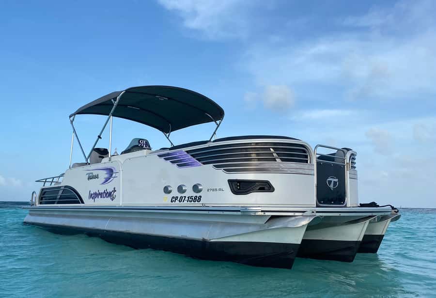 San Andrés: Island Pontoon Boat Tour - What the $45 price includes