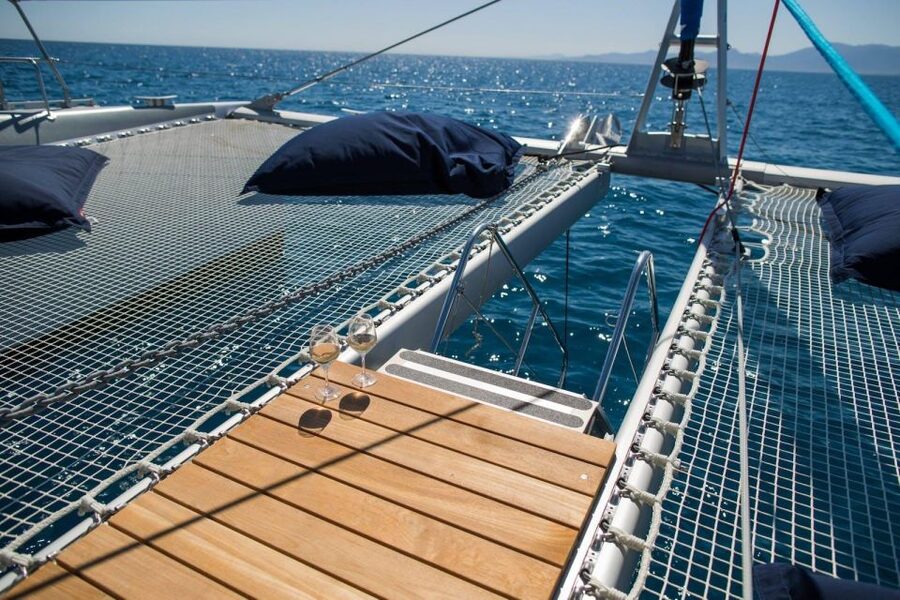 Santa Maria: Sal Island All-inclusive Adults-only Catamaran - Sailing from Palmeira toward Monte Leão