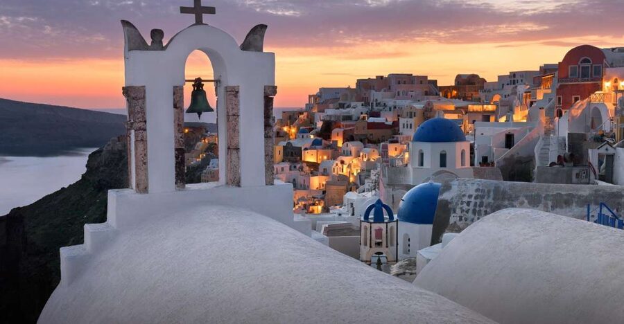 Santorini 2-Day Combo: Volcano Boat Cruise & Island Bus Tour - Why this two-day plan works on Santorini