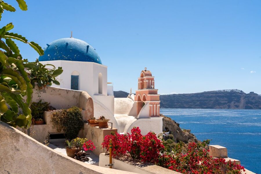 Santorini: Volcanic Islands Cruise with Hot Springs Visit - Thirassia brings a quieter second stop