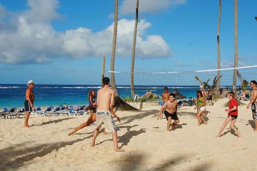 Saona Island: Catamaran/Speedboat Tour to a Dream Beach - What the $89 price really covers