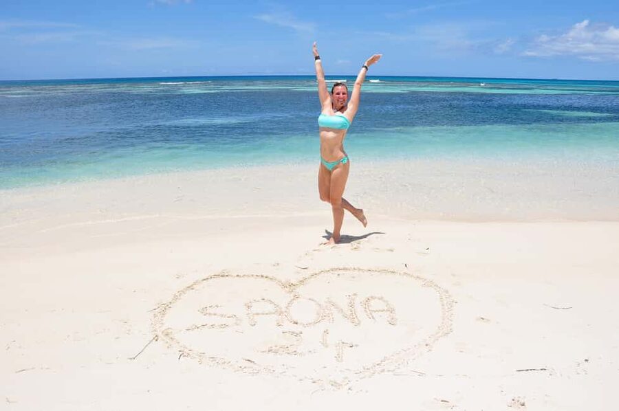 Saona Island: Catamaran/Speedboat Tour to a Dream Beach - The 105-minute catamaran ride along Cotubanama
