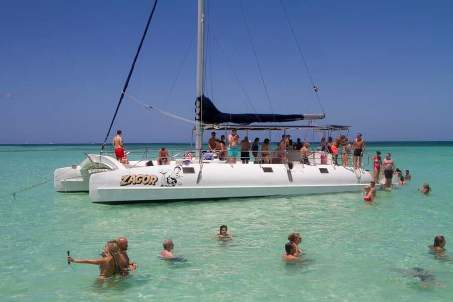 Saona Island Comfort Experience by Catamaran - The natural Caribbean pools and starfish