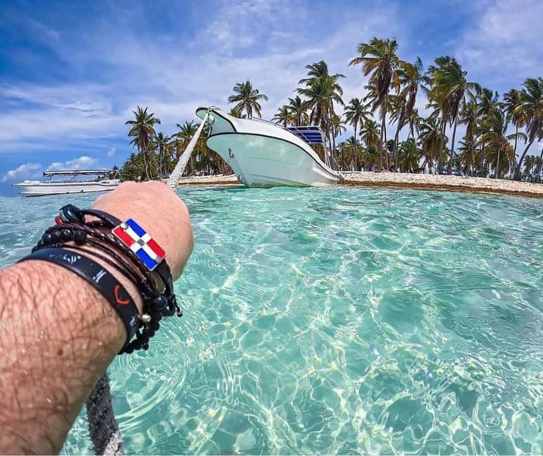 Saona Island Tour All Inclusive Speedboat and Catamaran - The speedboat ride through Cotubanamá National Park