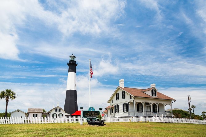Savannah to Tybee Island with Dolphin Cruise - How much free time will you really have?