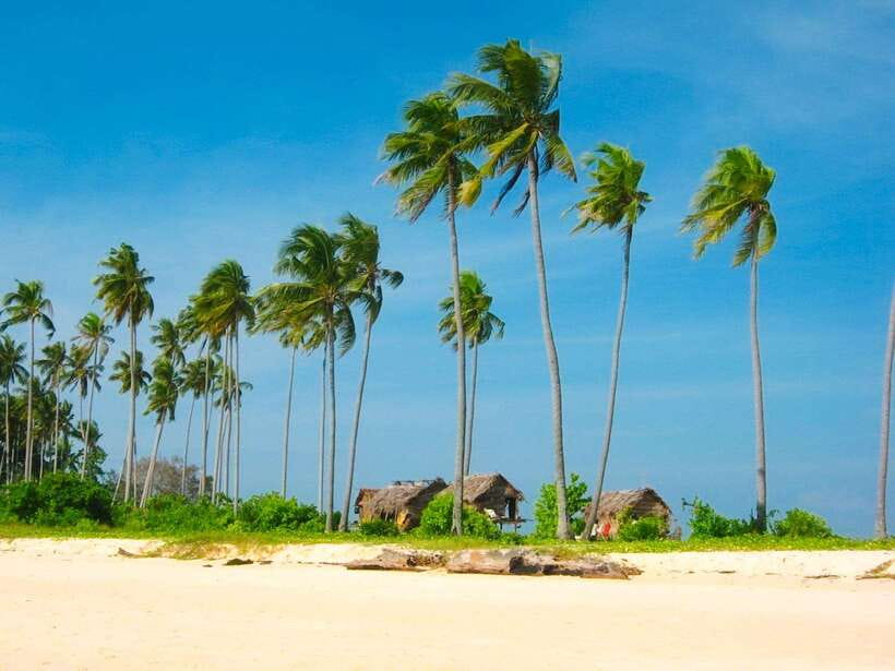 Semporna: Bohey 3 Islands Hike, Snorkel/Dive Tour with Lunch - Who should book this tour