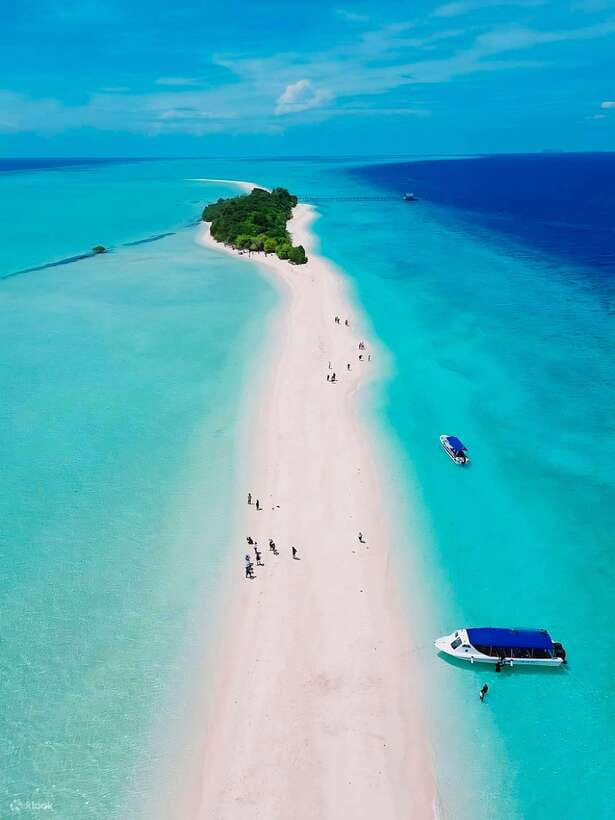 Semporna: Explore 3 Islands Tour Snorkel or Dive & Lunch - What the Semporna island day is really like