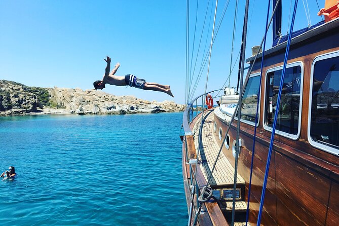 Shared Mykonos Sail Cruise to Delos and Rhenia Islands - Should You Book It?