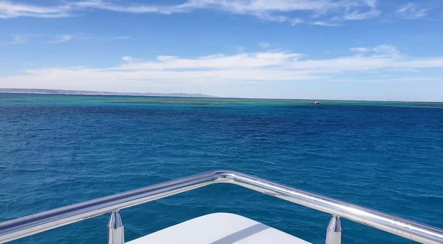 Sharm El-Sheikh: Luxury Ras Mohammed & White Island Cruise - The crew makes this workable for beginners