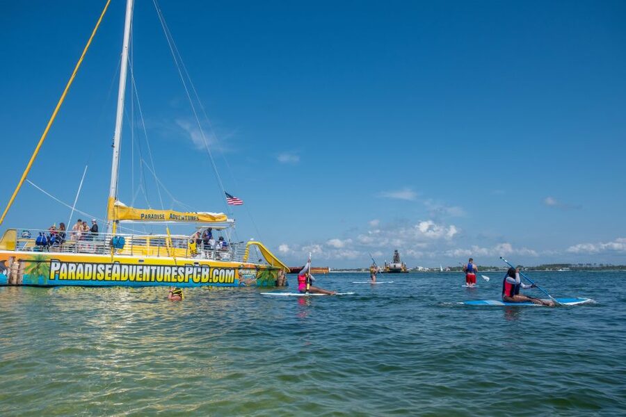 Shell Island: Adventure Tour on the Privateer Catamaran - The crew adds practical help to a busy outing