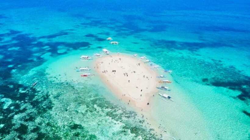 SIARGAO: PRIVATE ISLAND HOPPING GUYAM, DAKU AND NAKED ISLAND - Naked Island, open beach and clear photo time