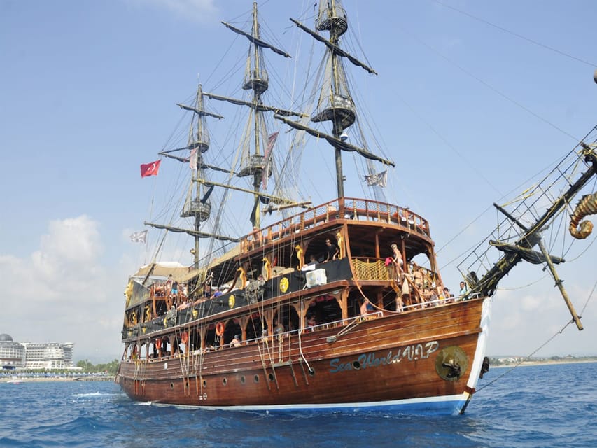 Side: Dolphin Island Boat Tour, Lunch, Sotf Drinks& Swimming - The first 30-minute swimming break