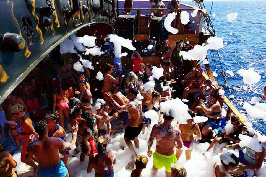 Side: Dolphin Island Boat Tour, Lunch, Sotf Drinks& Swimming - What the $35 price really includes