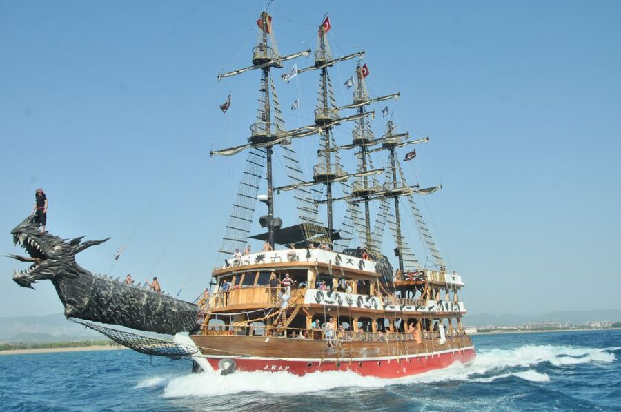 Side: Dolphin Island Boat Tour w/ Lunch & Foam Party - Leaving through the Manavgat River