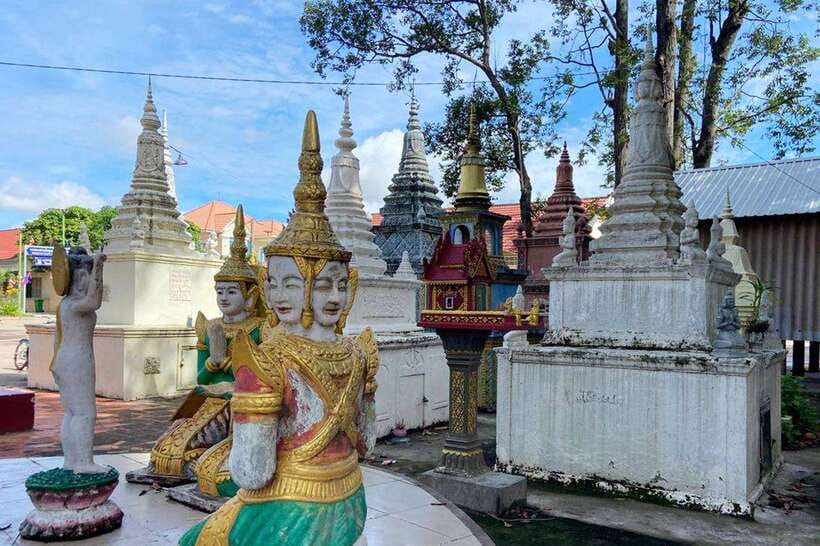 Silk Island Cruise and Tours with English Speaking Guide - Who should book this boat and tuk-tuk trip?
