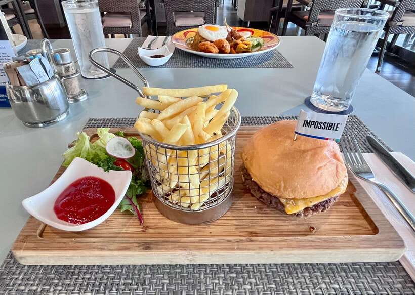 Singapore: Southern Island Cruise & Dining at Clubhouse - Choosing your clubhouse meal