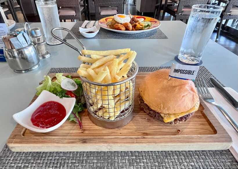 Singapore: Southern Island Cruise & Dining at Clubhouse - Finding the meeting point at Sentosa Cove