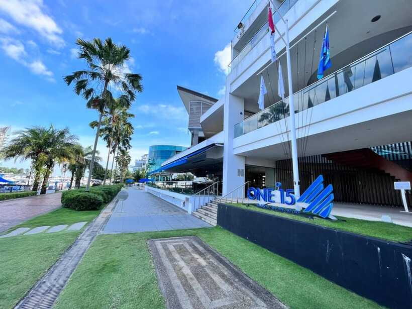 Singapore: Southern Island Cruise & Dining at Clubhouse - Who will enjoy this outing most