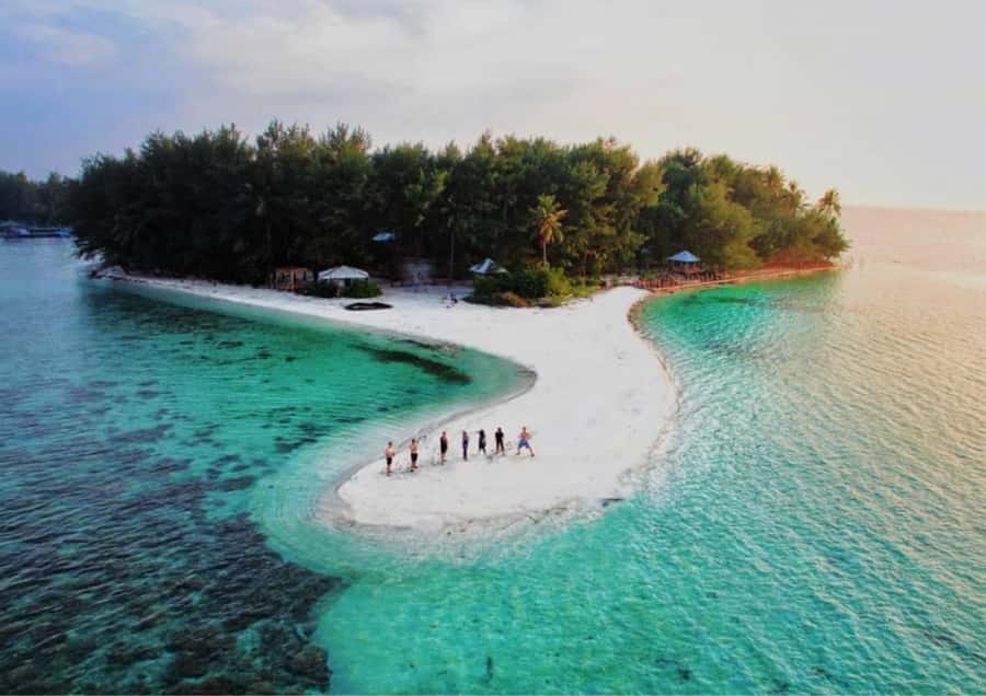 Snorkelling & islandhopping tour Karimunjawa (private tour) - How Weather and Flexibility Affect the Day