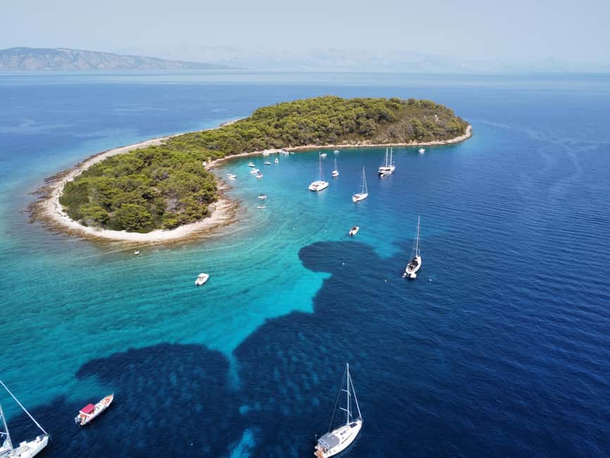 Speedboat to 3 islands: Hvar, Brač, Zečevo with watersports - Why this speedboat route works so well
