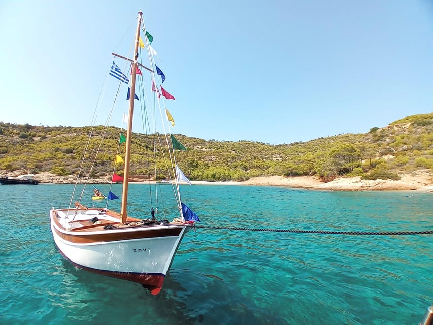 Spetses Island Boat Exploration ΖΩΗ e-kaiki - A quiet way to see Spetses from the sea