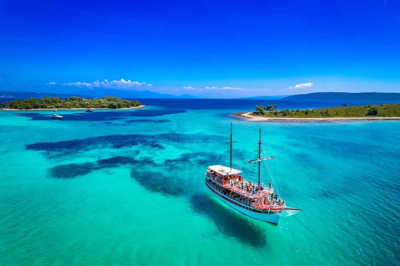 Split: 3 Island & Blue Lagoon Cruise with Lunch & Drinks - Key points at a glance