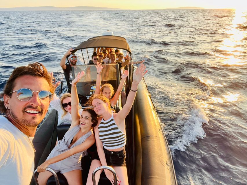 Split: Blue Lagoon & 3 Islands – Premium Speedboat Trip - Labadusa Beach: a slower final stop