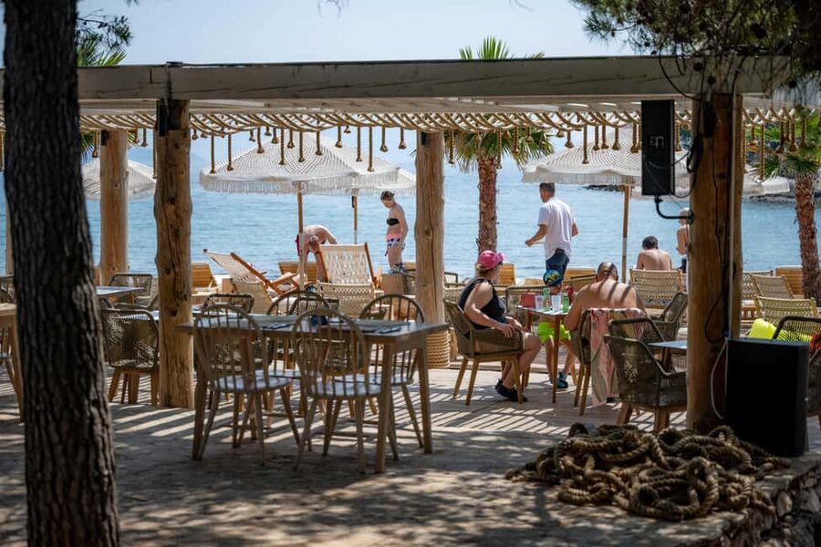 Split: Blue Lagoon & 3 Islands Small Group Speedboat Tour - What the $88 price really covers